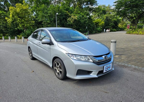 Honda Grace - Silver