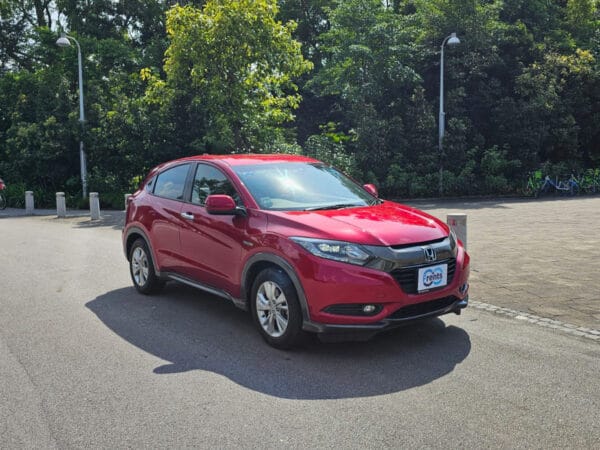 Honda Vezel - Red