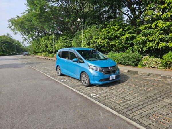 Honda Freed - Light Blue