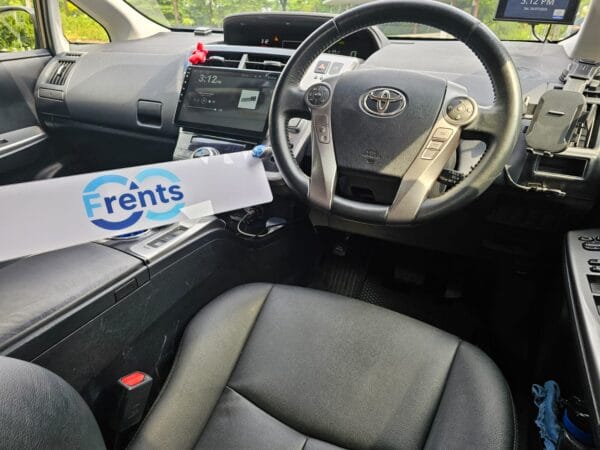 Toyota Prius+ - Black - Image 6