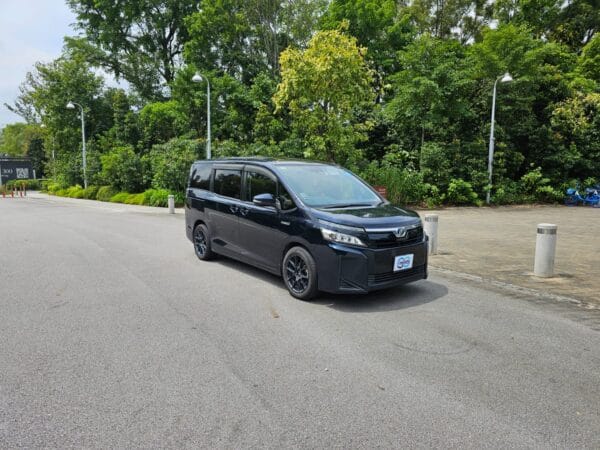 Toyota Voxy - Black - Image 2