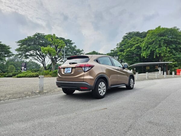 Honda Vezel - Brown - Image 5